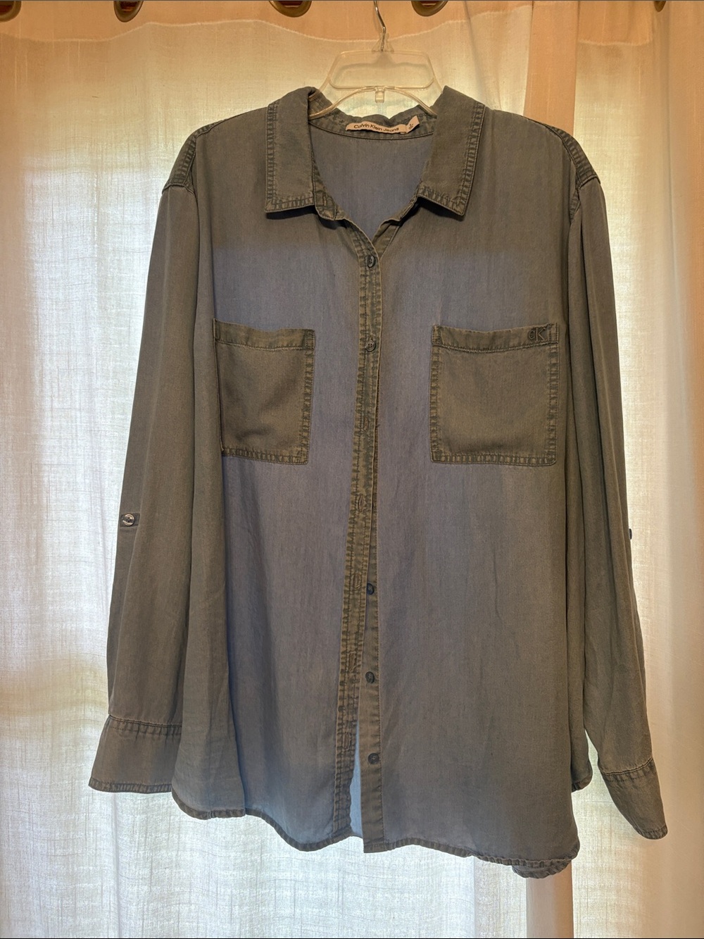 Casual Button-Up Shirt in blue jeans color